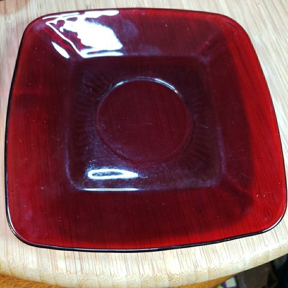 Vintage Anchor Hocking 2 Sets Charm Ruby Red Square Cups &Saucers MCM Coffee Tea - Picture 5 of 6